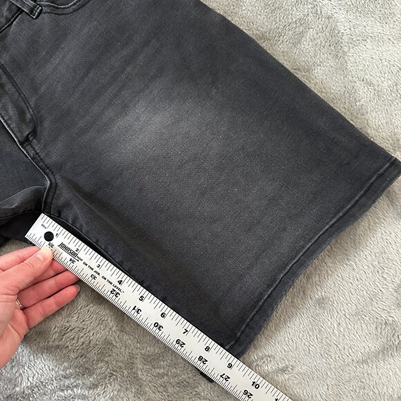 Wit & Wisdom Black Bermuda Shorts Jorts Women's size 8 - Picture 7 of 7